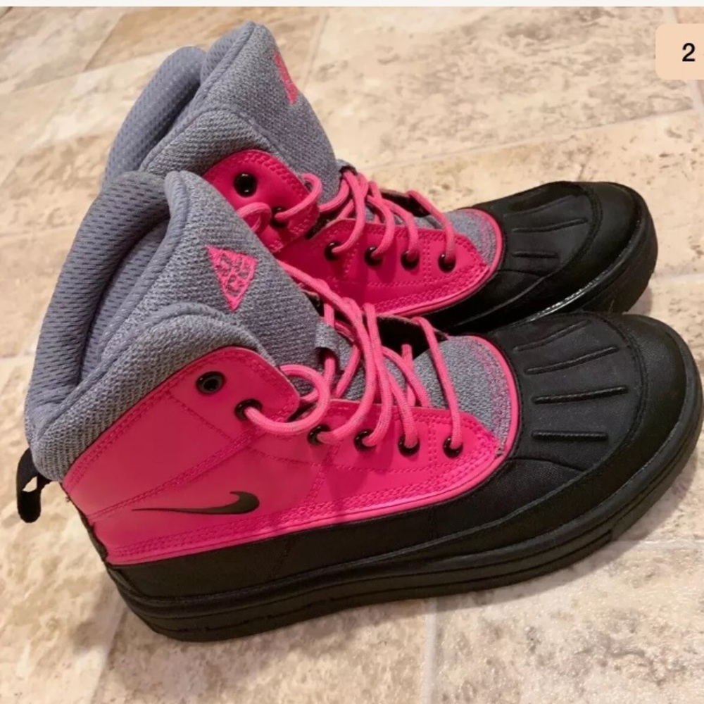 ‼️SOLD‼️Nike ACG Woodside 2 Boots